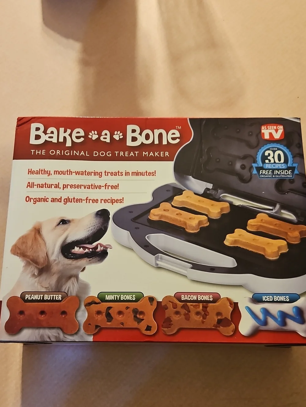 NWOT- Bake A Bone Dog Treat Maker